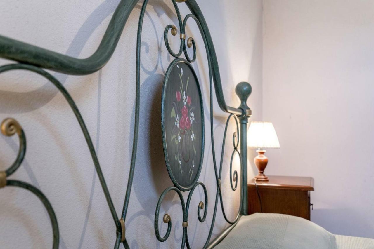 Hostal La Casina Degli Olivi Seggiano Exterior foto